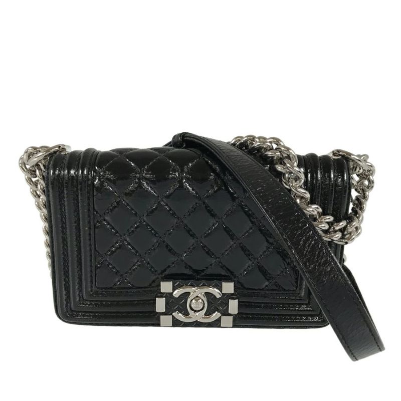 シャネル ショルダーバッグ