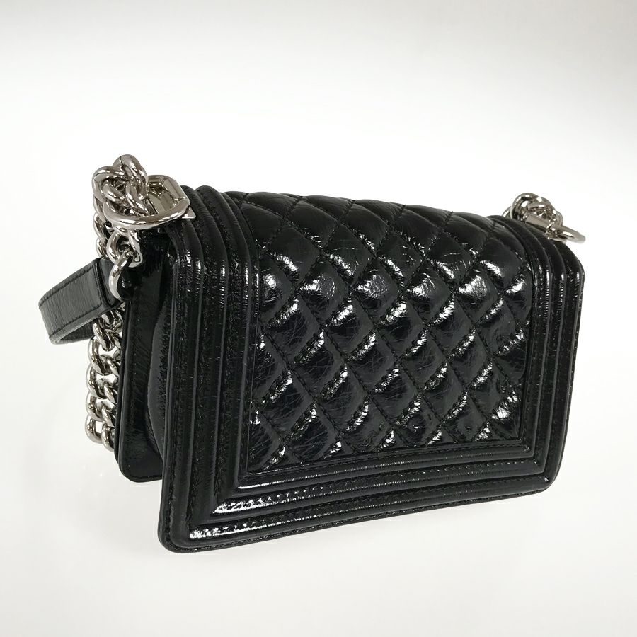 シャネル ショルダーバッグ