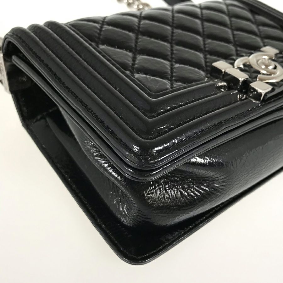 シャネル ショルダーバッグ