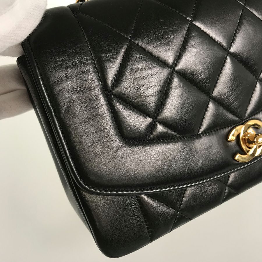 シャネル ショルダーバッグ