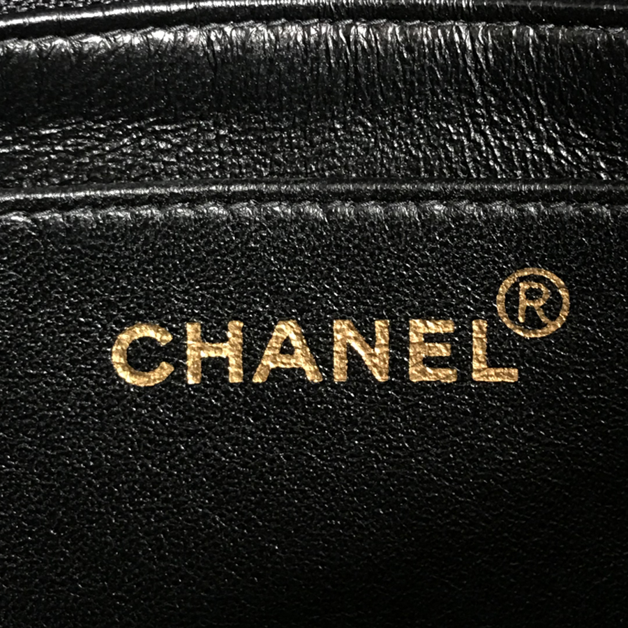 シャネル ショルダーバッグ