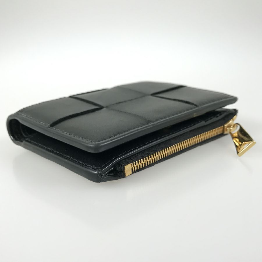 ボッテガヴェネタ 二つ折り財布