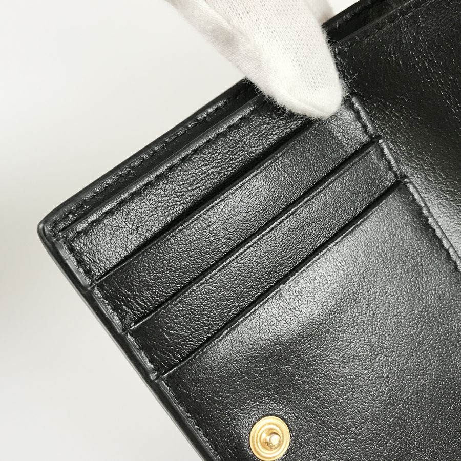 ボッテガヴェネタ 二つ折り財布