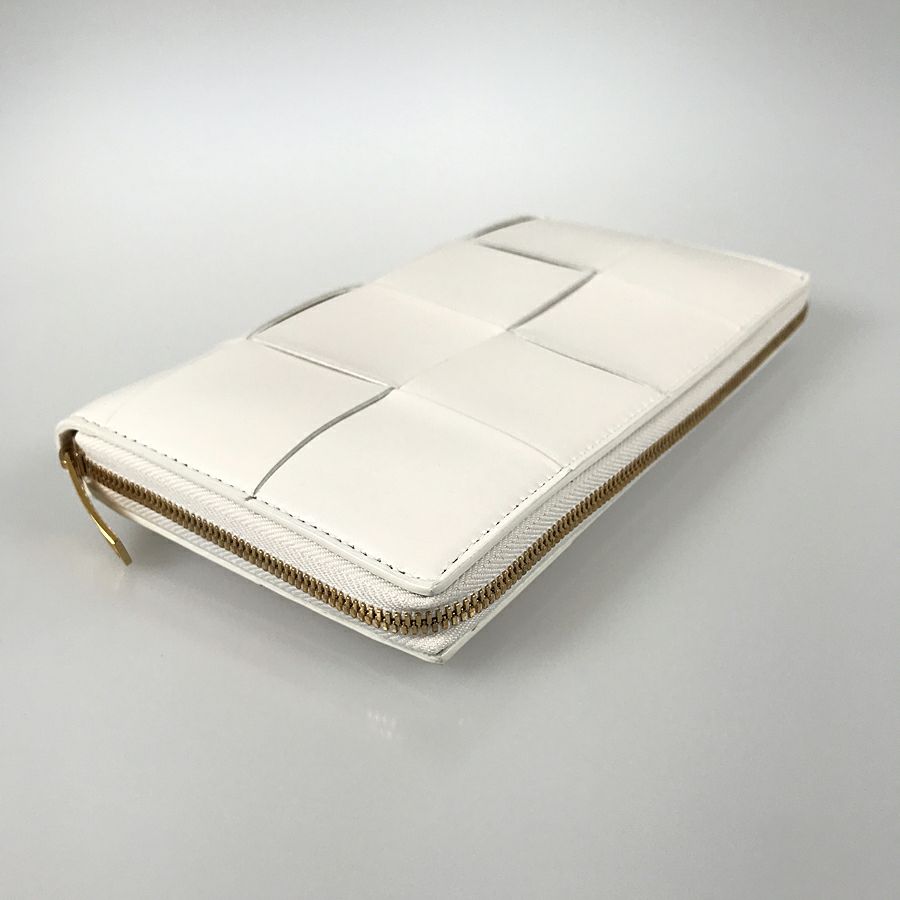 ボッテガヴェネタ 長財布 ラウンドファスナー