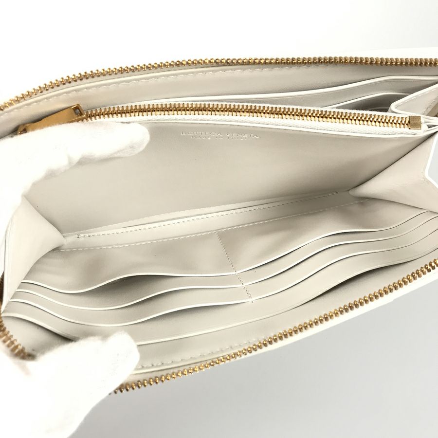 ボッテガヴェネタ 長財布 ラウンドファスナー