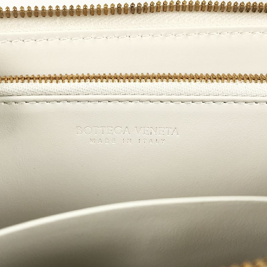 ボッテガヴェネタ 長財布 ラウンドファスナー