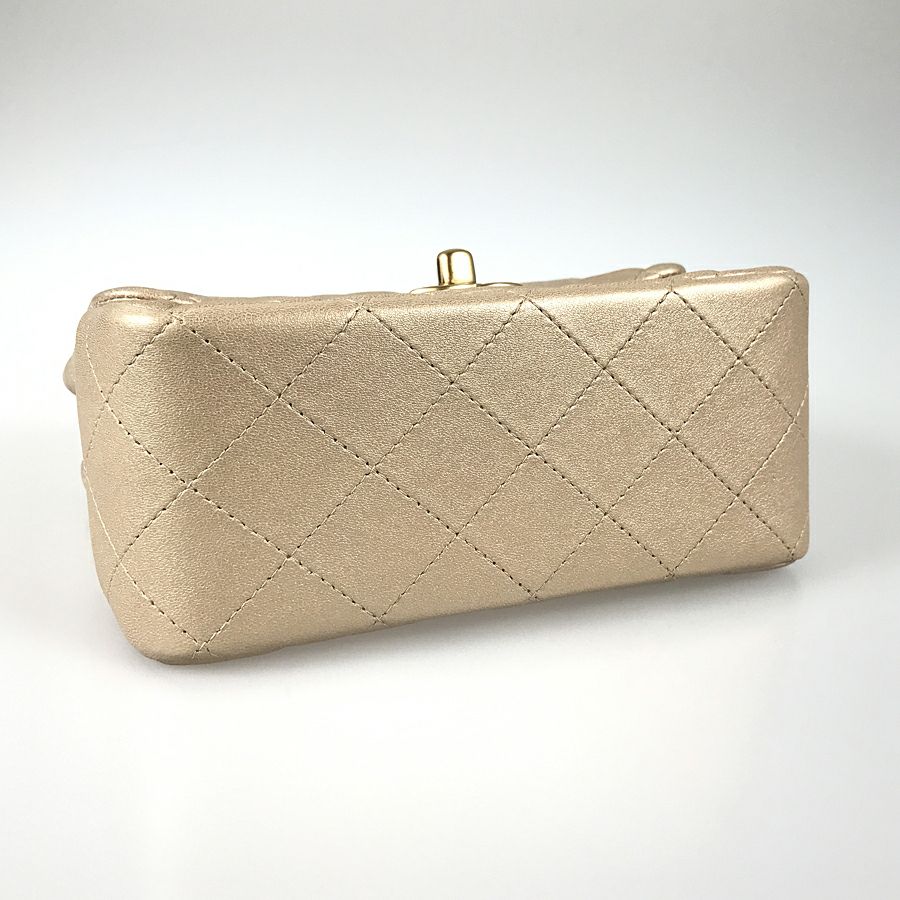 シャネル ショルダーバッグ