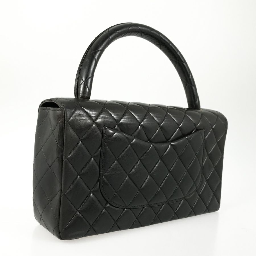 シャネル ハンドバッグ