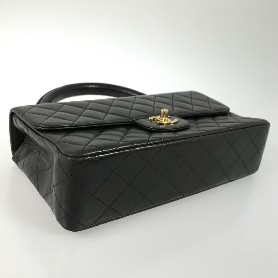 シャネル ハンドバッグ