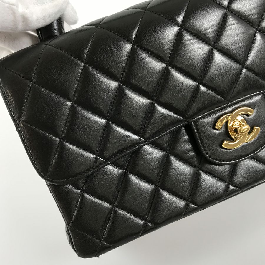 シャネル ハンドバッグ