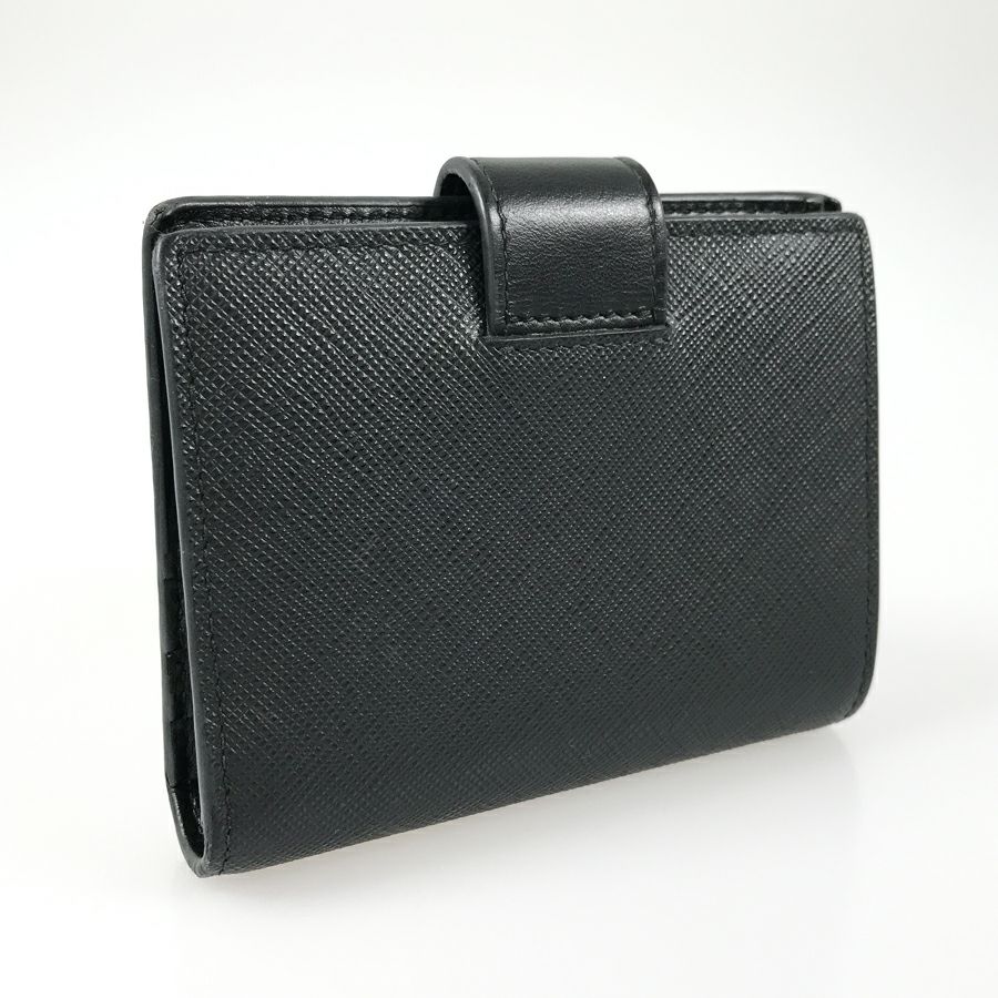 プラダ 二つ折り財布