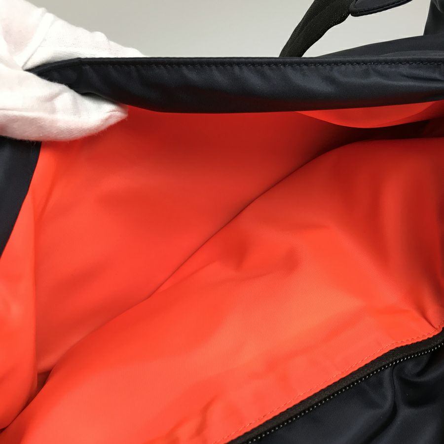 プラダ ボディバッグ