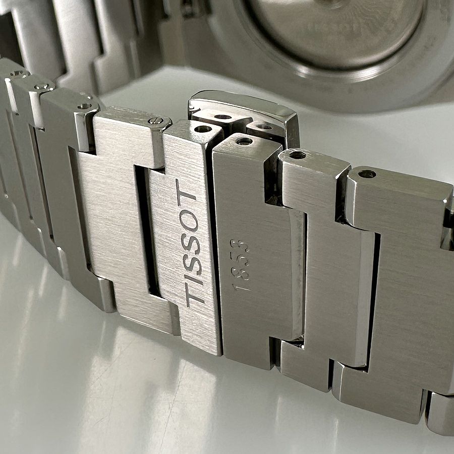 ティソ T137407A メンズ 腕時計