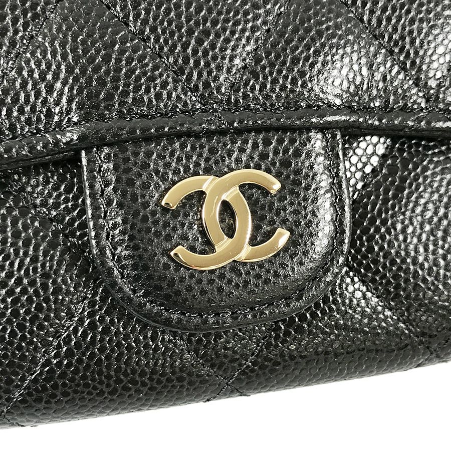 シャネル 二つ折り財布