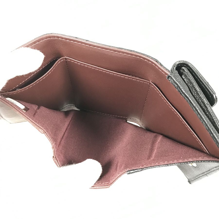 シャネル 三つ折り財布