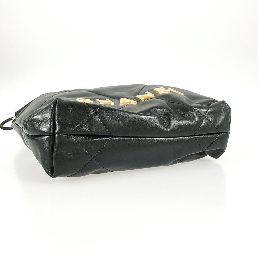 シャネル ショルダーバッグ