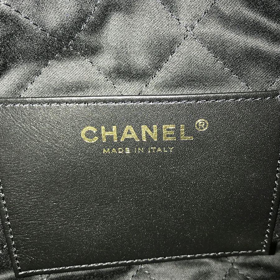 シャネル ショルダーバッグ