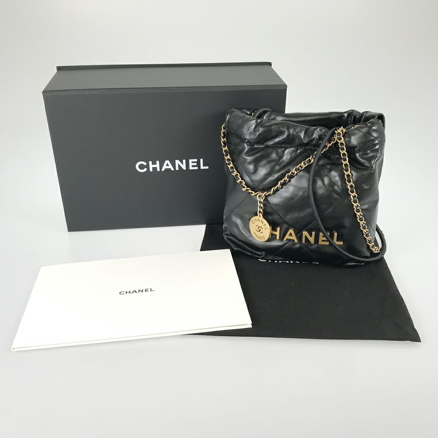 シャネル ショルダーバッグ