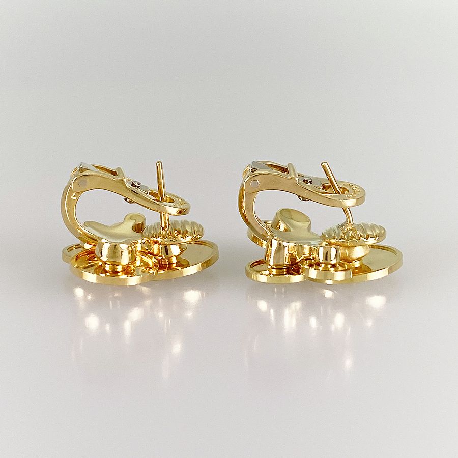 ブルガリ ピアス