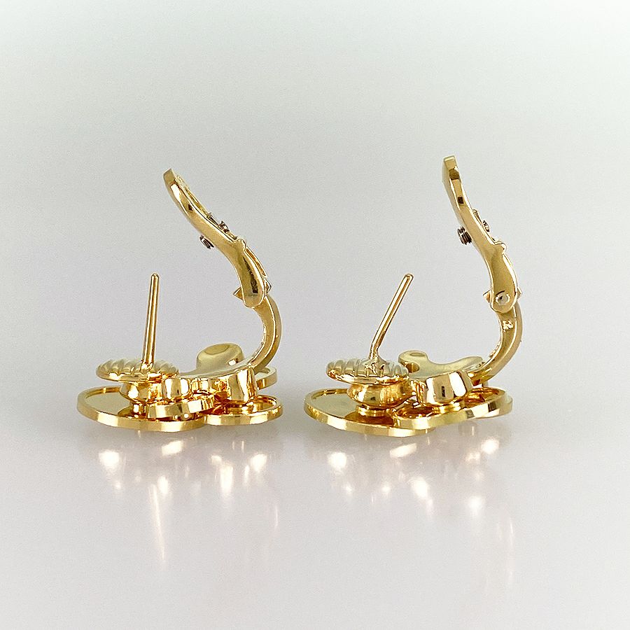 ブルガリ ピアス