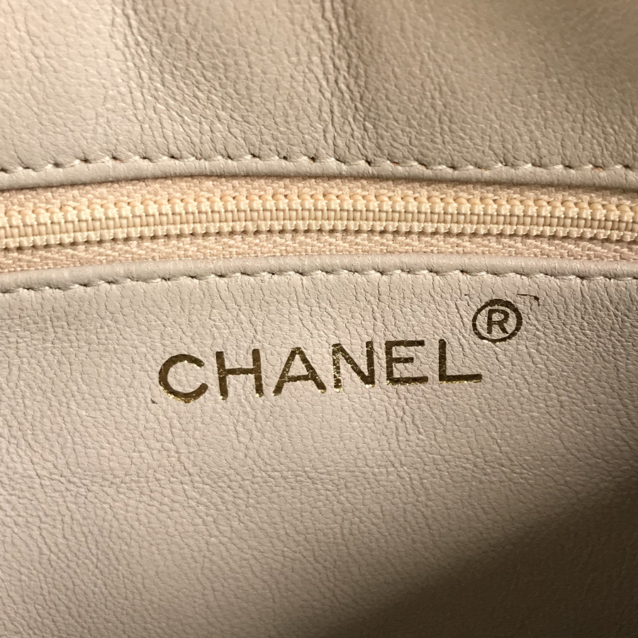 シャネル ショルダーバッグ