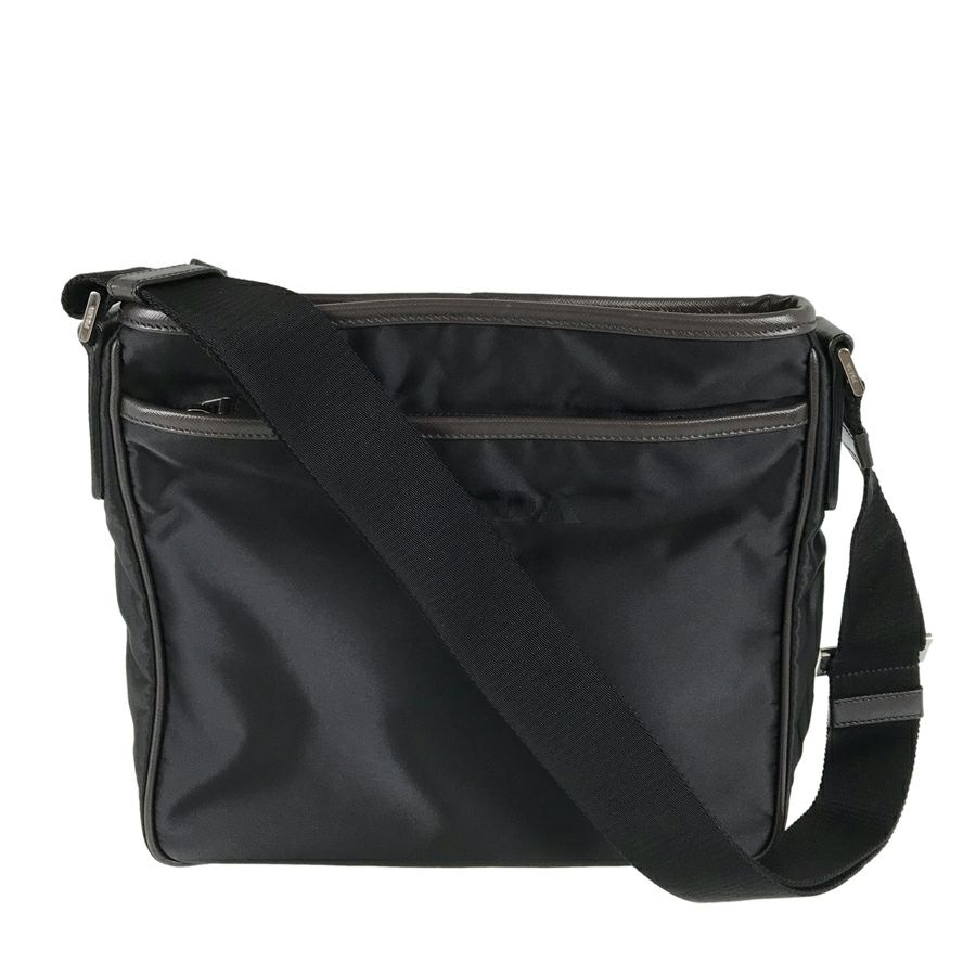 プラダ ショルダーバッグ