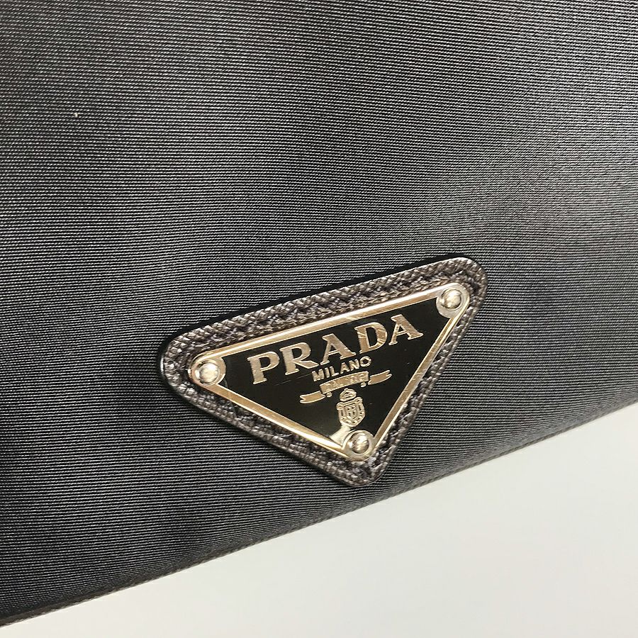プラダ ショルダーバッグ