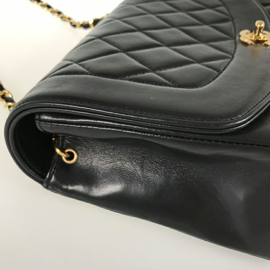 シャネル ショルダーバッグ