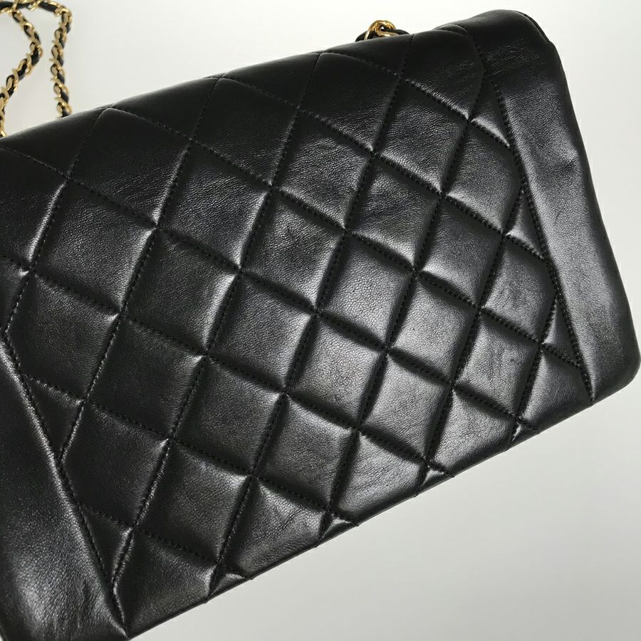 シャネル ショルダーバッグ