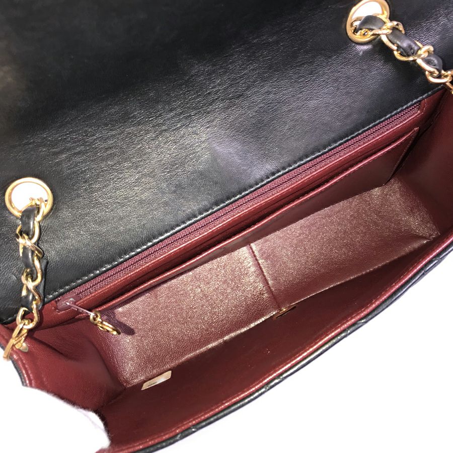 シャネル ショルダーバッグ