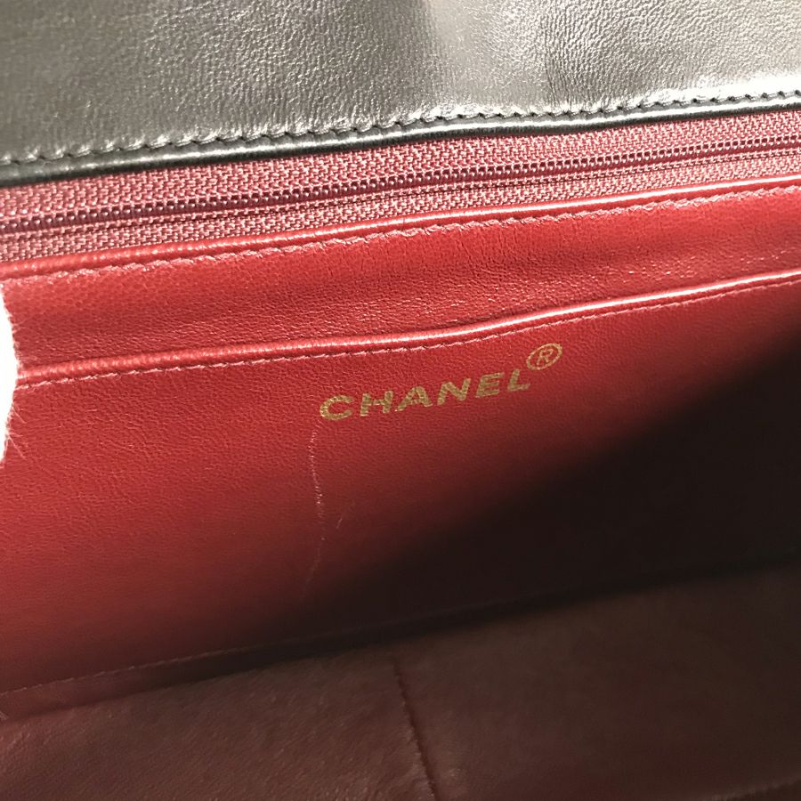 シャネル ショルダーバッグ