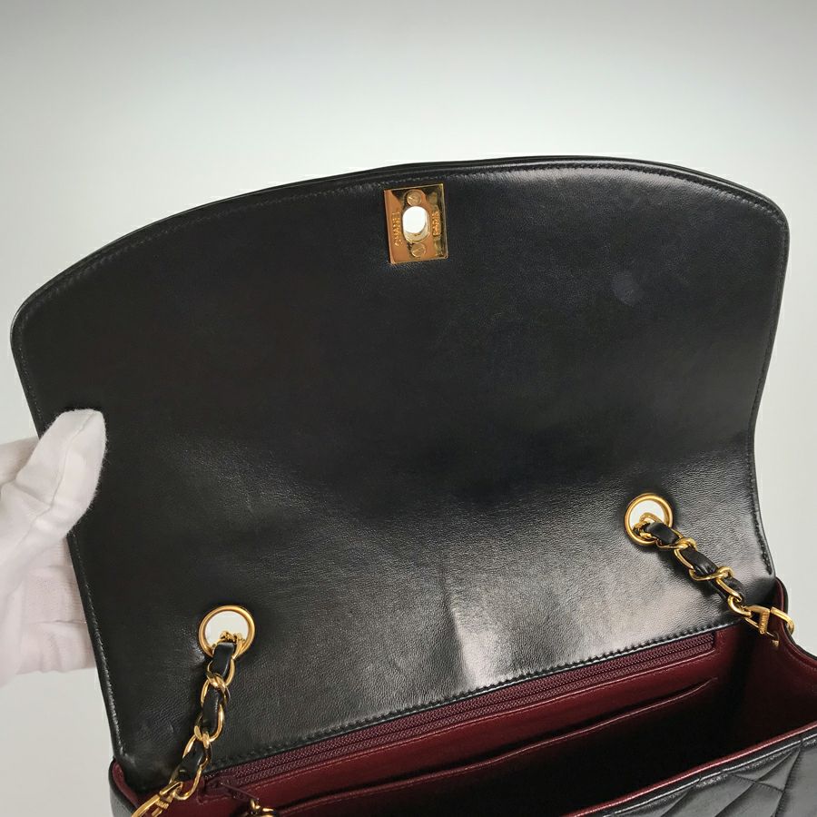 シャネル ショルダーバッグ