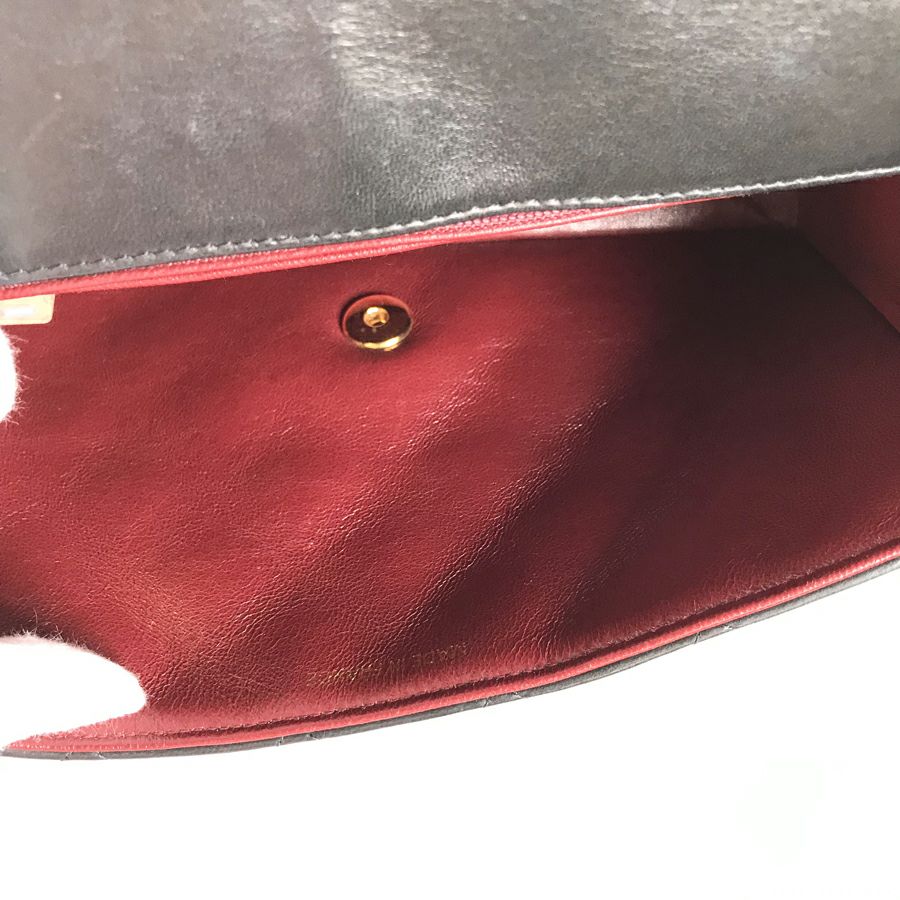 シャネル ショルダーバッグ