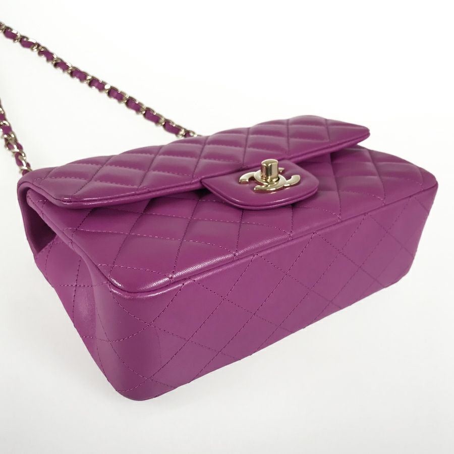 シャネル ショルダーバッグ