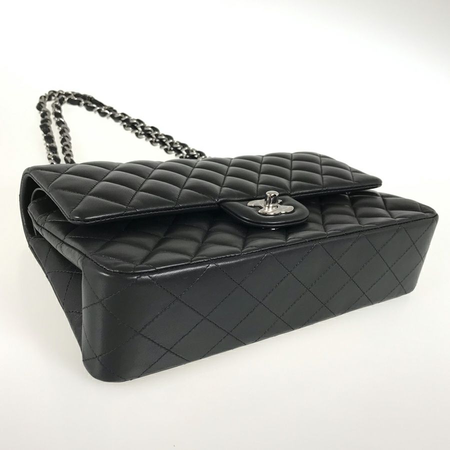 シャネル ショルダーバッグ