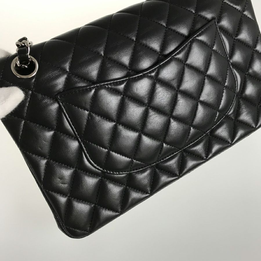 シャネル ショルダーバッグ