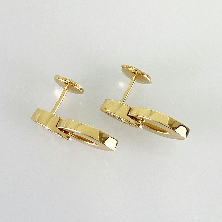 カルティエ ピアス