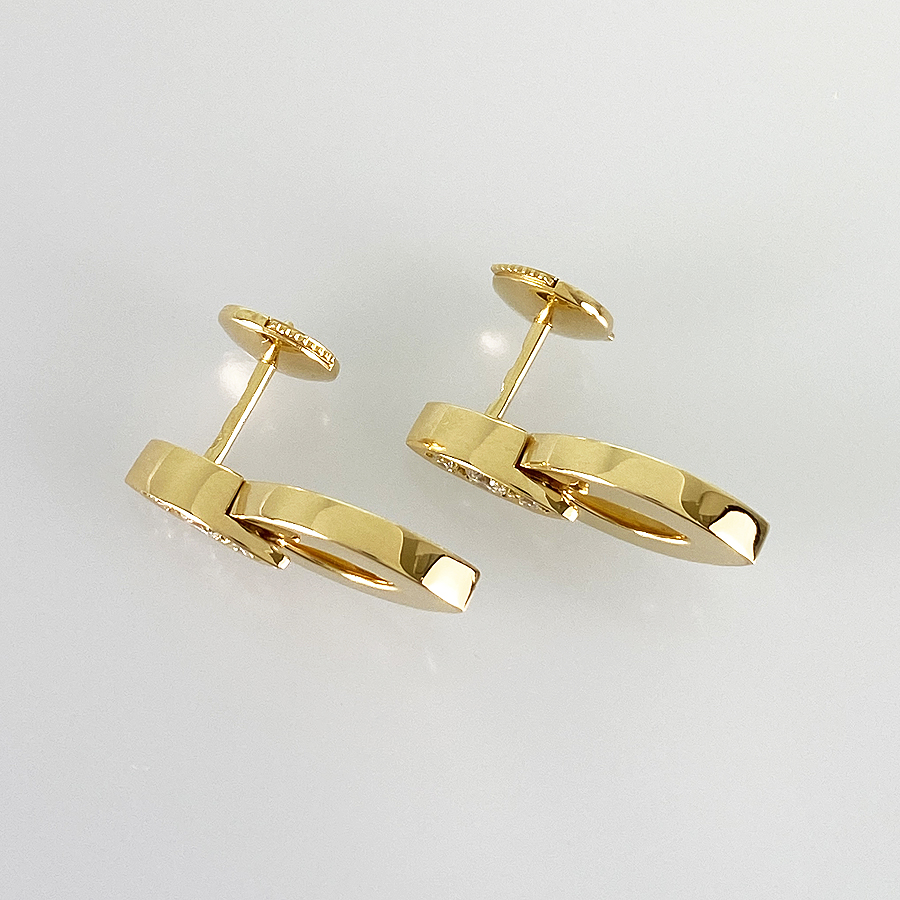 カルティエ ピアス