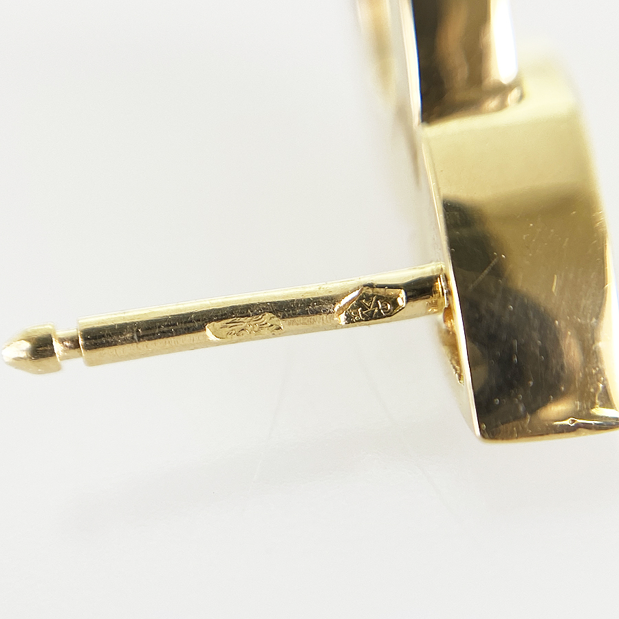 カルティエ ピアス