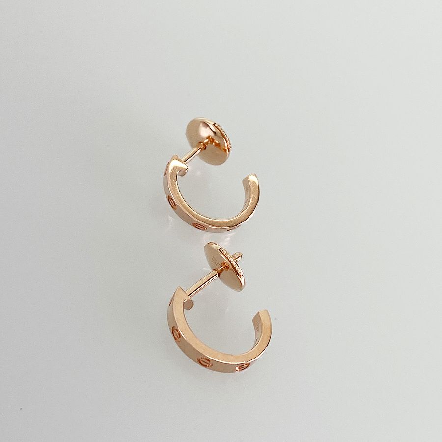 カルティエ ピアス