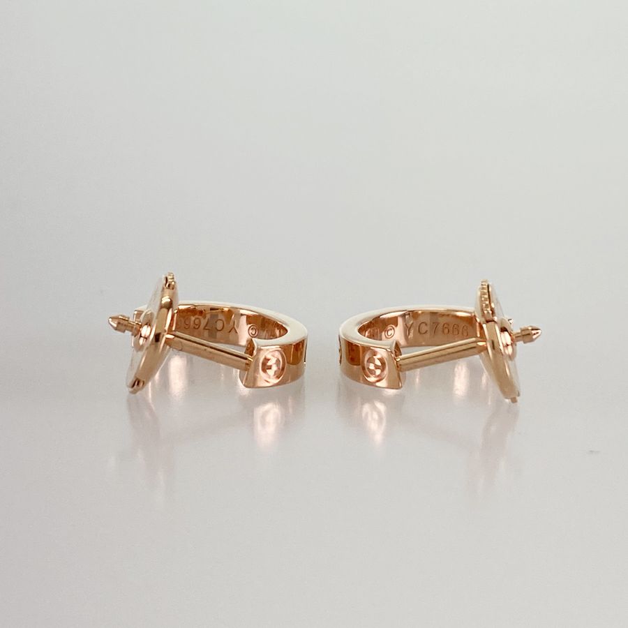 カルティエ ピアス