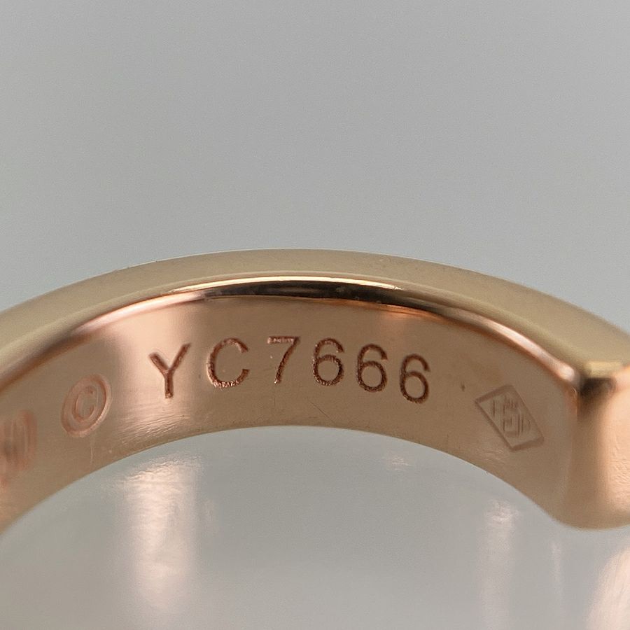 カルティエ ピアス