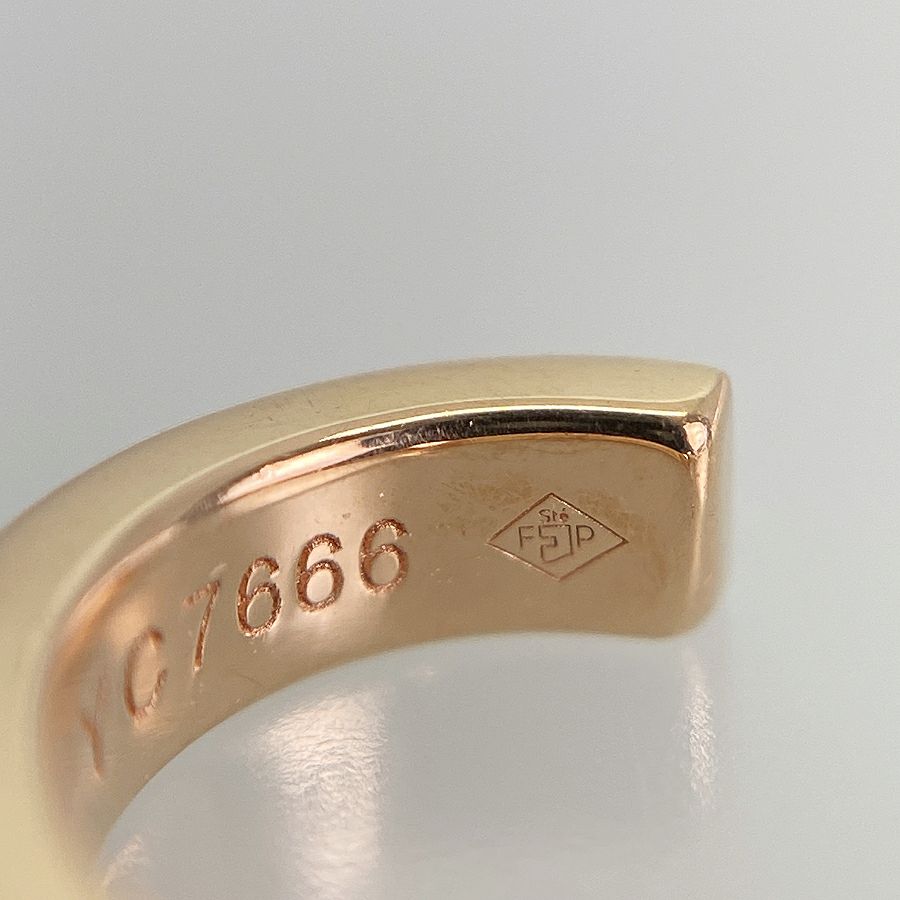 カルティエ ピアス