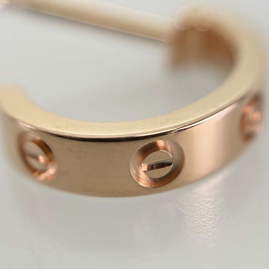 カルティエ ピアス