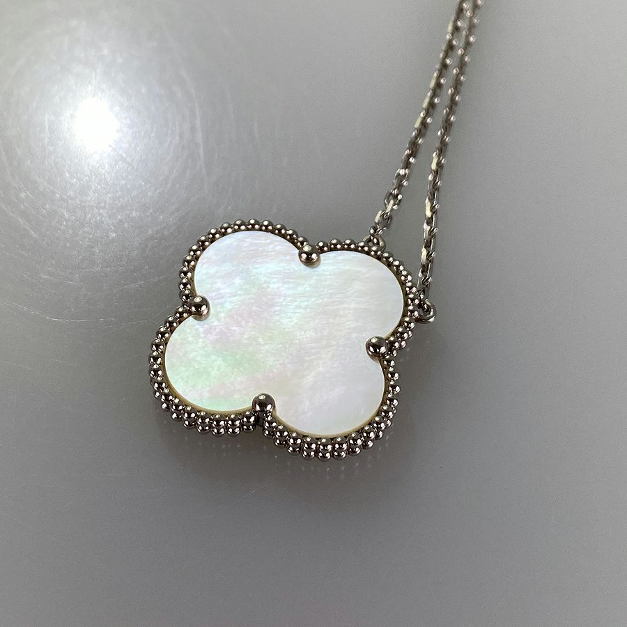 ヴァンクリーフ＆アーペル ネックレス