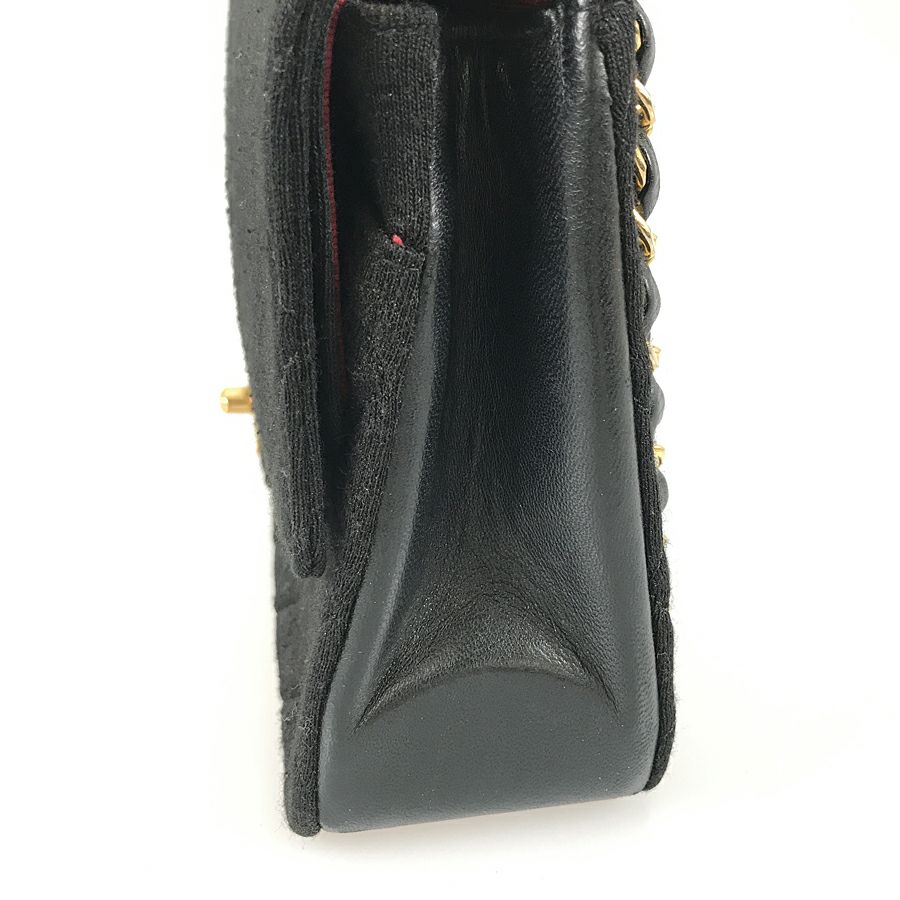 シャネル ショルダーバッグ