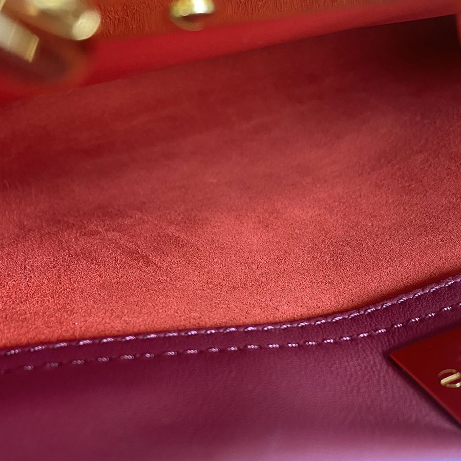 フェンディ ハンドバッグ