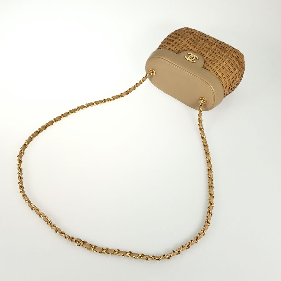 シャネル ショルダーバッグ