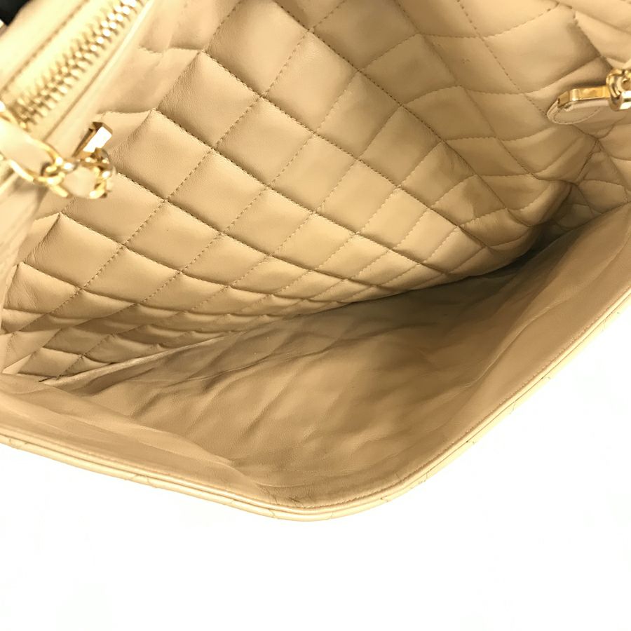 シャネル ショルダーバッグ