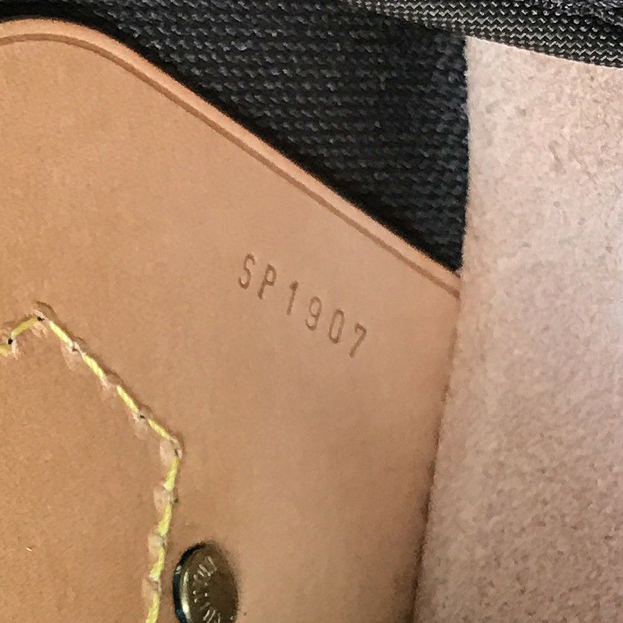 ルイ・ヴィトン ガーメントケース